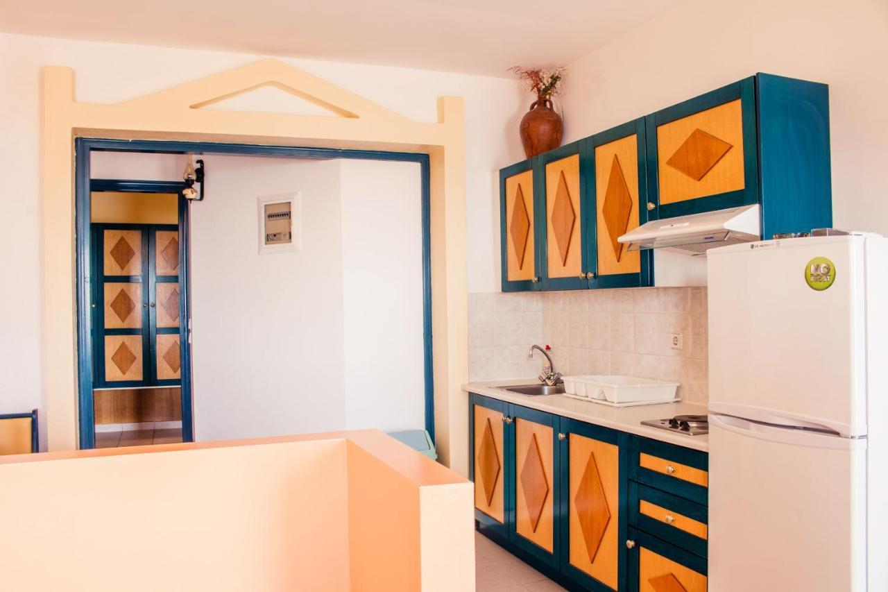 Limanaki Apartments ファリラキ エクステリア 写真