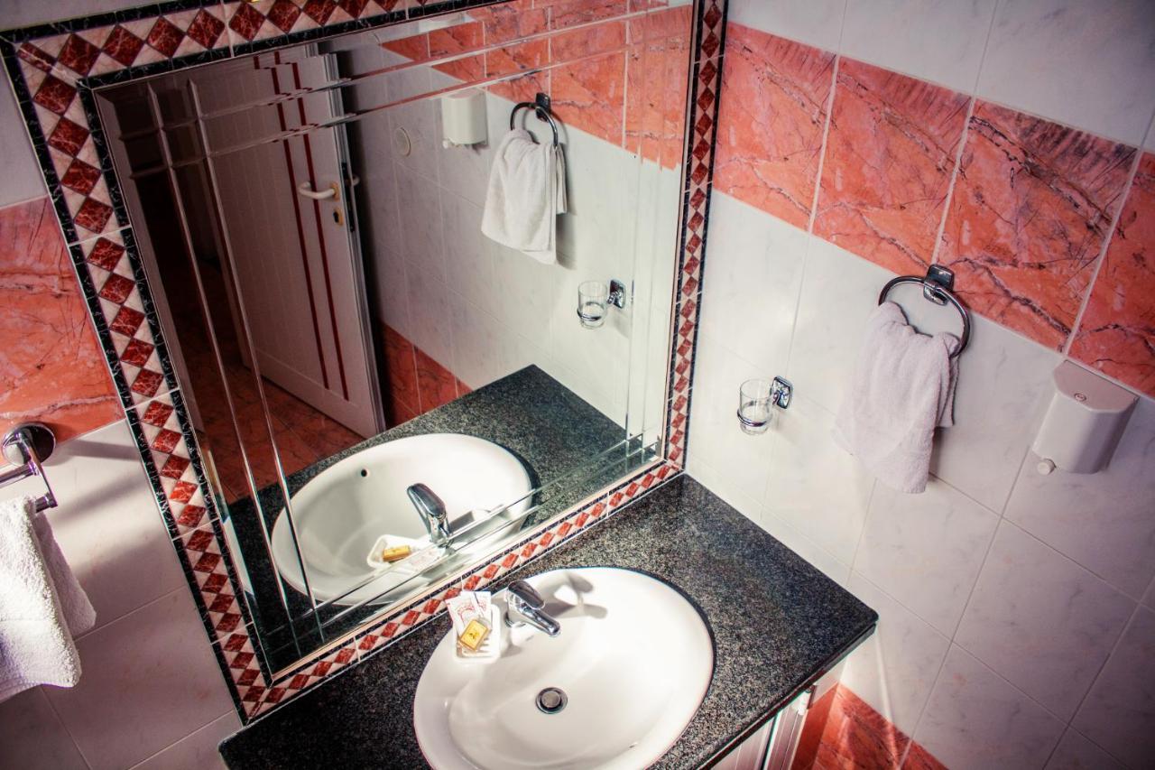 Limanaki Apartments ファリラキ エクステリア 写真